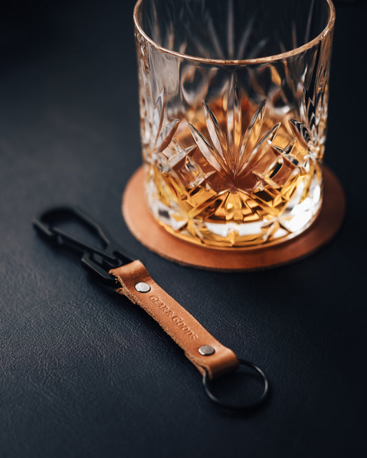 EDC Keychain - Avaimenperä karabiinihaalla